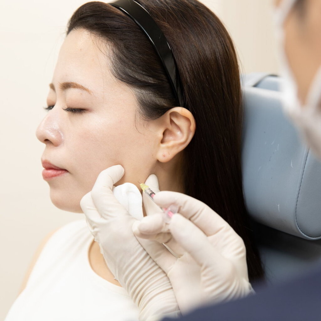 エラボトックスの施術の様子